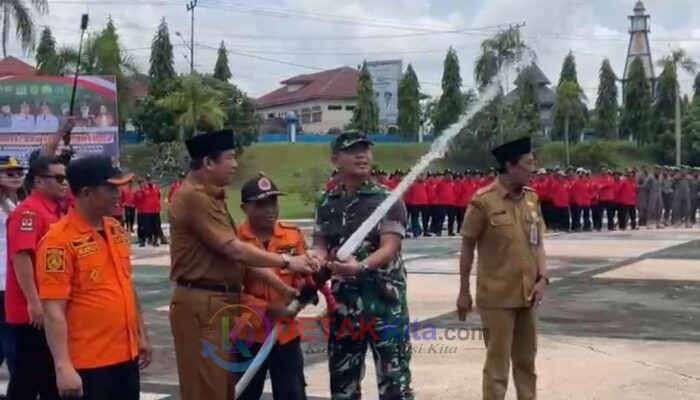 Wabup Hendrizal Didampingi Dandim Emick Cek dan Uji Coba Alat Damkar