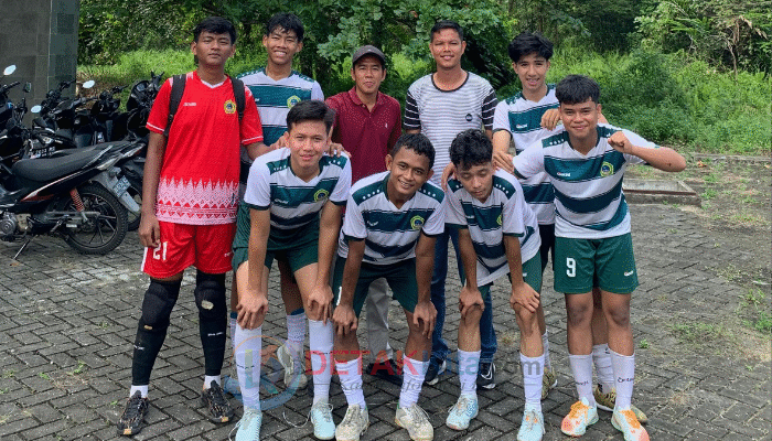 Bangga! Tim Futsal SMKN 1 Teluk Kuantan Ukir Prestasi di Ajang BEM UNIKS CUP