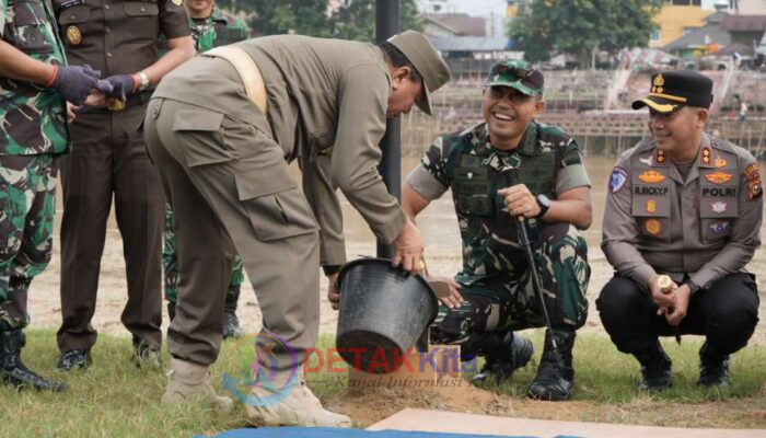 Bupati Kuansing Tanam Pohon Bersama Kapolda Riau, Danrem 031/WB dan Gubri Saat Apel Gelar Pasukan Operasi PETI Kuantan 2025