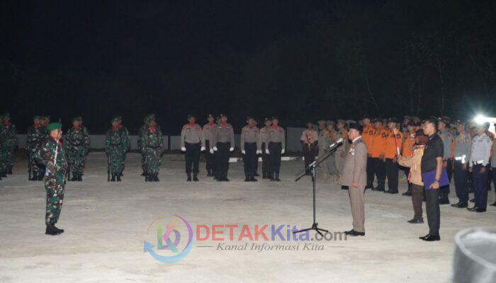 Malam Renungan Suci di TMP Kuansing, Bupati Suhardiman: Kemerdekaan Kita Dibayar dengan Nyawa Pahlawan