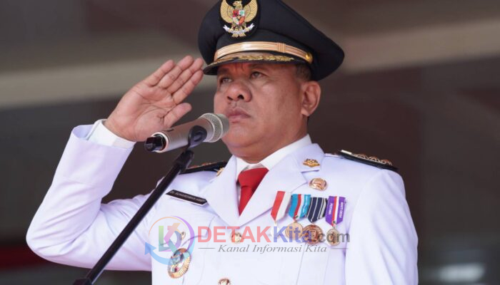 Bupati Suhardiman Pimpin Upacara HUT RI ke-80 di Lapangan Limuno Kuansing