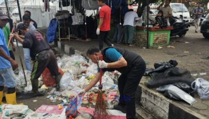 Bupati Suhardiman Pimpin Goro Bersihkan Sampah Pasca Festival Pacu Jalur 2025 Kuansing