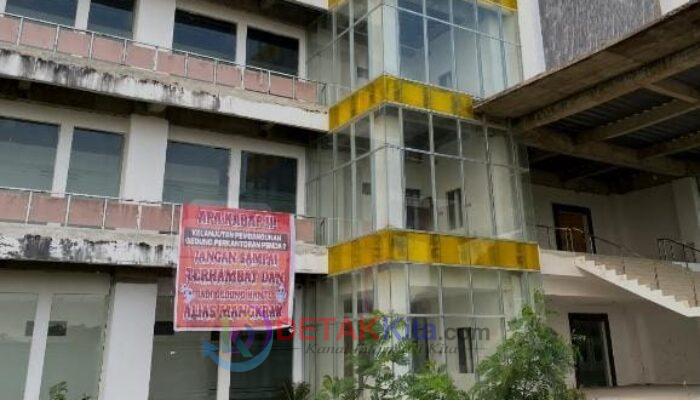 Prof. Sutan Desak Presiden: Akhiri “Rumah Hantu” Pemkab Sukabumi!