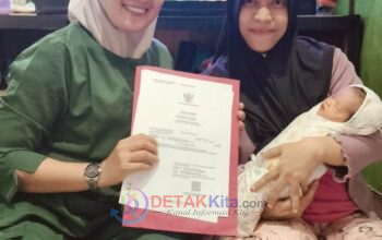 Ica Kurniasih Rasakan Manfaat Uji Coba Layanan Cepat Dukcapil Kuansing untuk Bayi Baru Lahir Lewat BPM