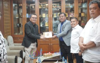 Jalan Harapan 44,13 KM: Diplomasi Pembangunan Bupati Suhardiman Demi Kuansing yang Lebih Terhubung