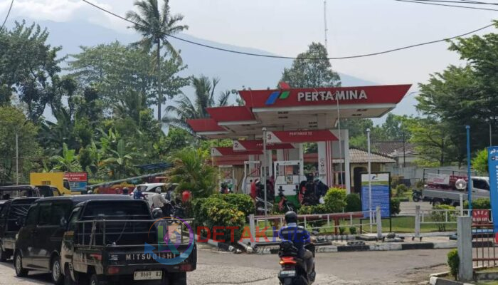 Prof Sutan Nasomal: Presiden Prabowo Harus Evaluasi Total, Bongkar Dalang Mafia BBM!