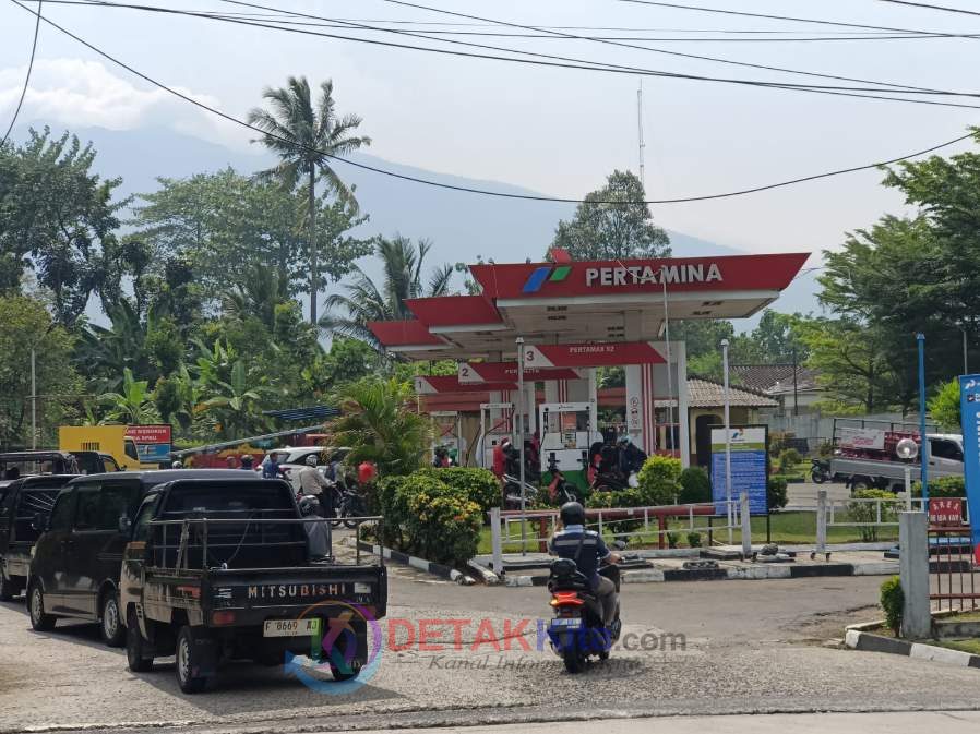 Prof Sutan Nasomal: Presiden Prabowo Harus Evaluasi Total, Bongkar Dalang Mafia BBM!