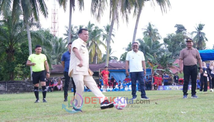 Tendangan Perdana Datuk Panglimo Dalam Panaskan Lapangan! PSKS Cup 2025 Resmi Bergulir Penuh Semangat
