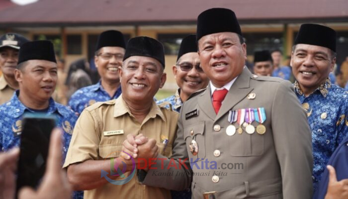 Pemimpin yang Tak Lupa Akar: Kembali ke Sekolah Lama, Bupati Suhardiman Tak Kuasa Menahan Air Mata di Hari Sumpah Pemuda!