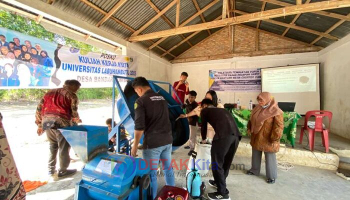 Mahasiswa KKN ULB Olah Pelepah Sawit Jadi Pupuk Organik, Warga Bandar Kumbul Antusias Belajar Teknologi Hijau