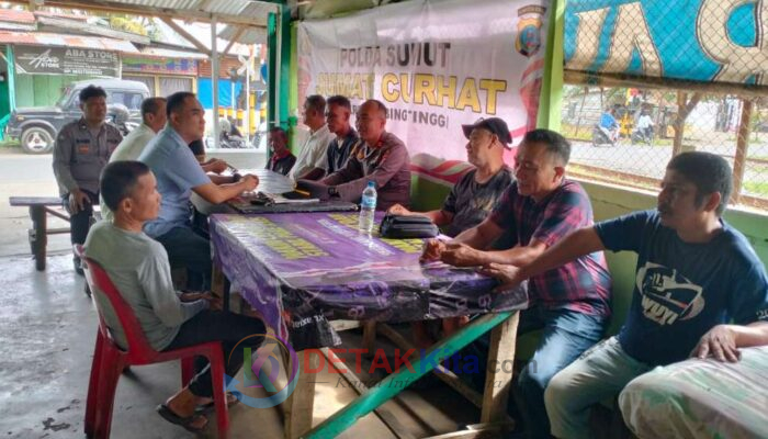 Kapolsek Padang Hilir Turun ke Jalan Cemara: Jumat Curhat Jadi Ruang Aspirasi Warga, Situasi Kondusif Tetap Jadi Prioritas