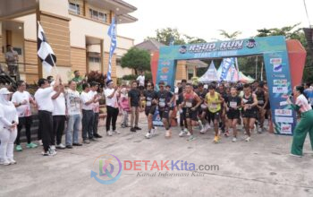 Bupati Suhardiman —Ketika Teluk Kuantan Berlari: Kisah 700 Warga Menyulam Harapan Sehat di RSUD Run 2025