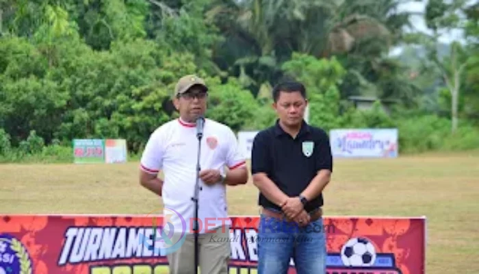Lapangan Sialang Bergetar! PORSET Cup 2025 Resmi Dibuka — Ribuan Warga Tumpah Ruah, Pesan Bupati Suhardiman Bikin Lapangan Riuh!