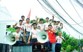 Peringati Hari HAM, LMND Ledek Tata Kelola SDA yang “Bobrok”: Tuding Korupsi Jadi Biang Kerusakan Lingkungan! Peringati Hari HAM, LMND Ledek Tata Kelola SDA yang “Bobrok”: Tuding Korupsi Jadi Biang Kerusakan Lingkungan!