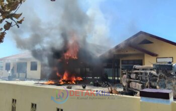 Diduga Terduga Pengedar Narkoba Dilepas, Amarah Warga Singkuang Meledak—Mapolsek Muara Batang Gadis Dibakar