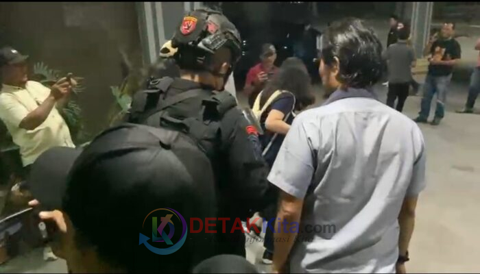 KPK Satroni Kantor Bupati Inhu, Ade Agus Hartanto: Cuma Silaturahmi