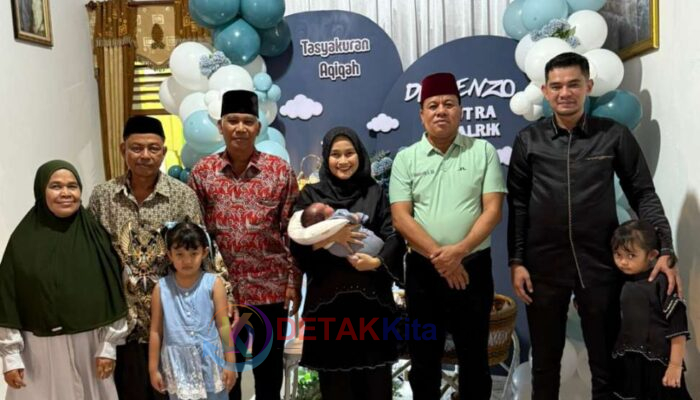 Bupati Suhardiman Hadiri Aqiqah di Desa Jake! Doakan Putra Gova Rizky: Semoga Jadi Anak Hebat Kuansing