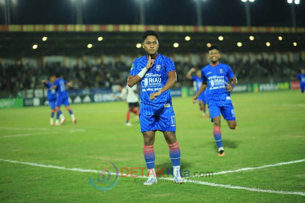 PSPS Pekanbaru Menggila di Rumbai! Persekat Tegal Dibungkam 2-0, Suporter Bangga: Askar Bertuah Makin Dewasa