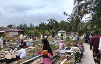 Jelang Ramadhan 1447 H, Warga Sungai Segajah Padati Makam Leluhur! Tradisi Ziarah dan Balimau Menggema di Kubu
