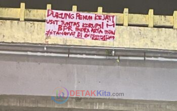 Spanduk Misterius Gegerkan Pekanbaru! Dukung Kajati Usut Korupsi BPR Indra Arta Inhu—Minta “Tangkap DI”