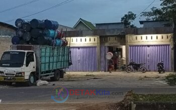 GUDANG DIDUGA JADI BIANG PETI DI BERINGIN TALUK! Warga Sebut Milik Beni—APH Diminta Jangan Tutup Mata GUDANG DIDUGA JADI BIANG PETI DI BERINGIN TALUK! Warga Sebut Milik Beni—APH Diminta Jangan Tutup Mata