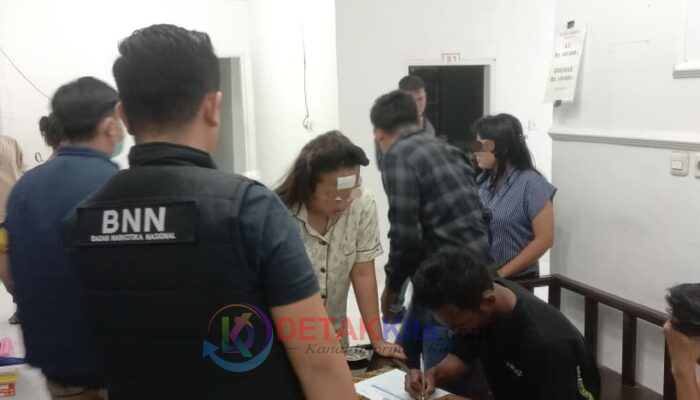 Gerebek Tengah Malam! BNNK Kuansing Sikat Kos dan Wisma, 7 Positif Ekstasi – 1 Anak di Bawah Umur Ikut Terseret