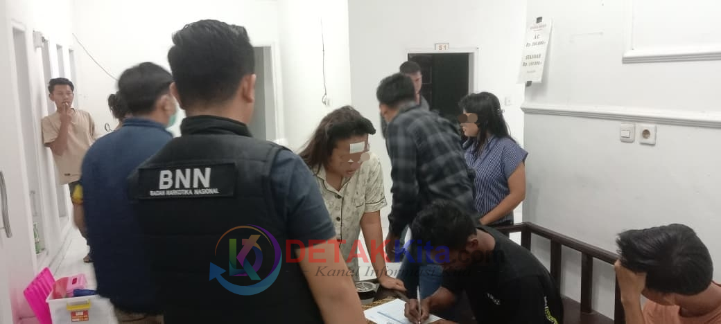 Gerebek Tengah Malam! BNNK Kuansing Sikat Kos dan Wisma, 7 Positif Ekstasi – 1 Anak di Bawah Umur Ikut Terseret