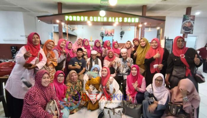 Hangat dan Penuh Kekeluargaan! SAS Pekanbaru dan Bundo Kanduang Gelar Bukber di Alas Daun — Aidil Fitsen: Persatuan Harus Dijaga