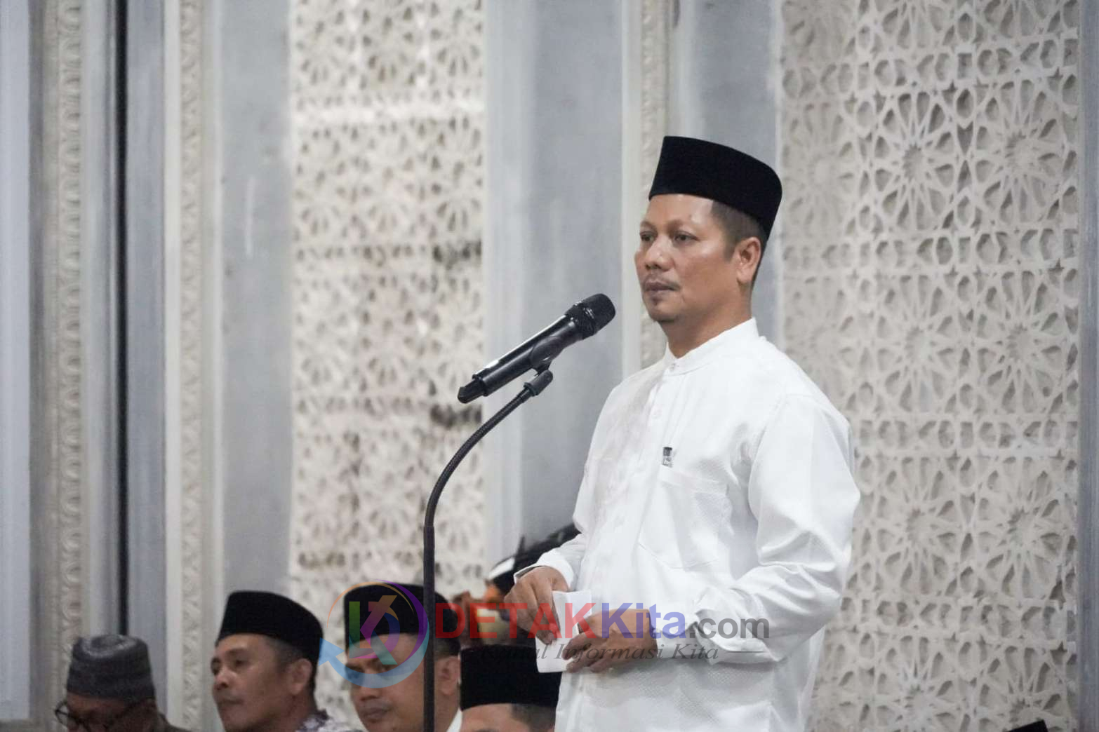 Safari Ramadhan Perdana — Wabup Muklisin Ajak Warga Kurang Mampu Sekolahkan Anak ke ‘Sekolah Rakyat’ Program Presiden Prabowo