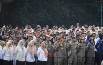 Apel Mendadak Bikin Deg-Degan! Keuangan Kuansing Disebut ‘Kritis’: Bupati Suhardiman Tetap Cairkan THR—Tapi Pegawai Siap-Siap Disikat! Apel Mendadak Bikin Deg-Degan! Keuangan Kuansing Disebut ‘Kritis’: Bupati Suhardiman Tetap Cairkan THR—Tapi Pegawai Siap-Siap Disikat!