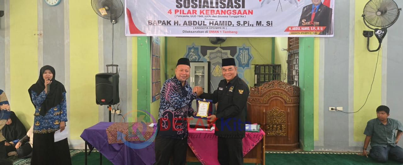 Gedor Semangat Pelajar! Senator Abdul Hamid Suntik Nilai Kebangsaan di SMA N 1 Tambang — Ingatkan Ancaman Serius NKRI