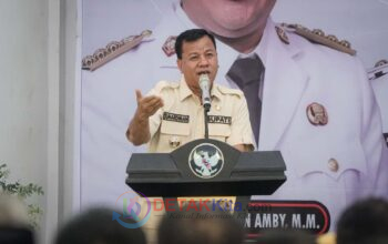 Bongkar Potensi Rp240 Miliar! Suhardiman Amby Tegas: ASN Kuansing Harus Produktif—Jangan Bergantung Dana Pusat! Bongkar Potensi Rp240 Miliar! Suhardiman Amby Tegas: ASN Kuansing Harus Produktif—Jangan Bergantung Dana Pusat!