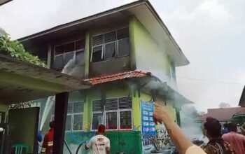 Usai Sholat Jumat Api Mengamuk! Gedung MTsN 2 Kuansing Dilalap Si Jago Merah — Damkar Turunkan Dua Armada
