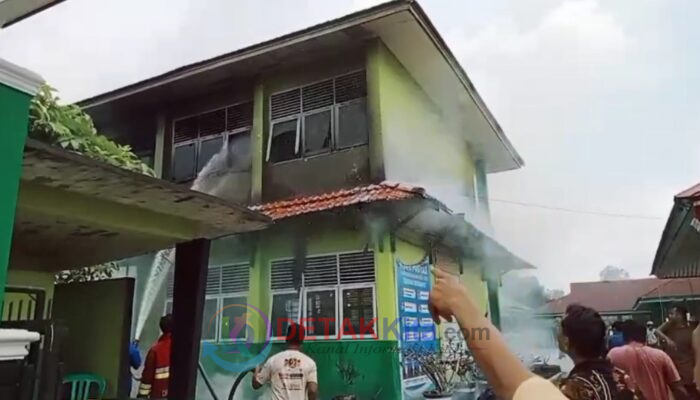 Usai Sholat Jumat Api Mengamuk! Gedung MTsN 2 Kuansing Dilalap Si Jago Merah — Damkar Turunkan Dua Armada