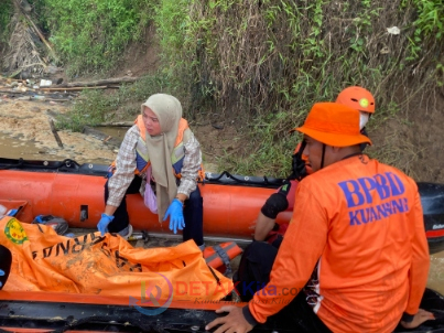 Haru di Hari ke-6! Bocah 4 Tahunan yang Hanyut di Sungai Kuantan Akhirnya Ditemukan—Tangis Keluarga Pecah di Pinggir Sungai