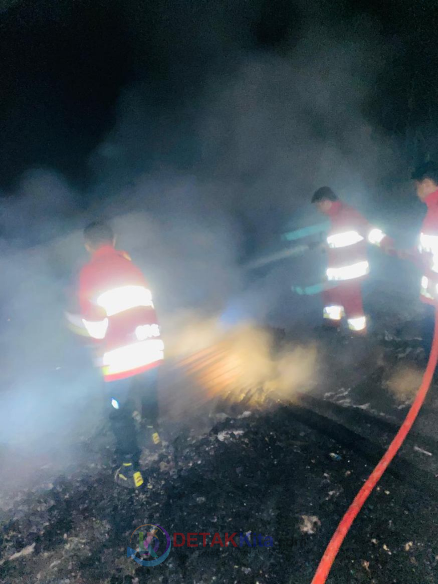 Dini Hari Mencekam di Pangean! Rumah Ludes Dilalap Api — Bupati Suhardiman Gerak Cepat Perintahkan Bantuan Segera Turun