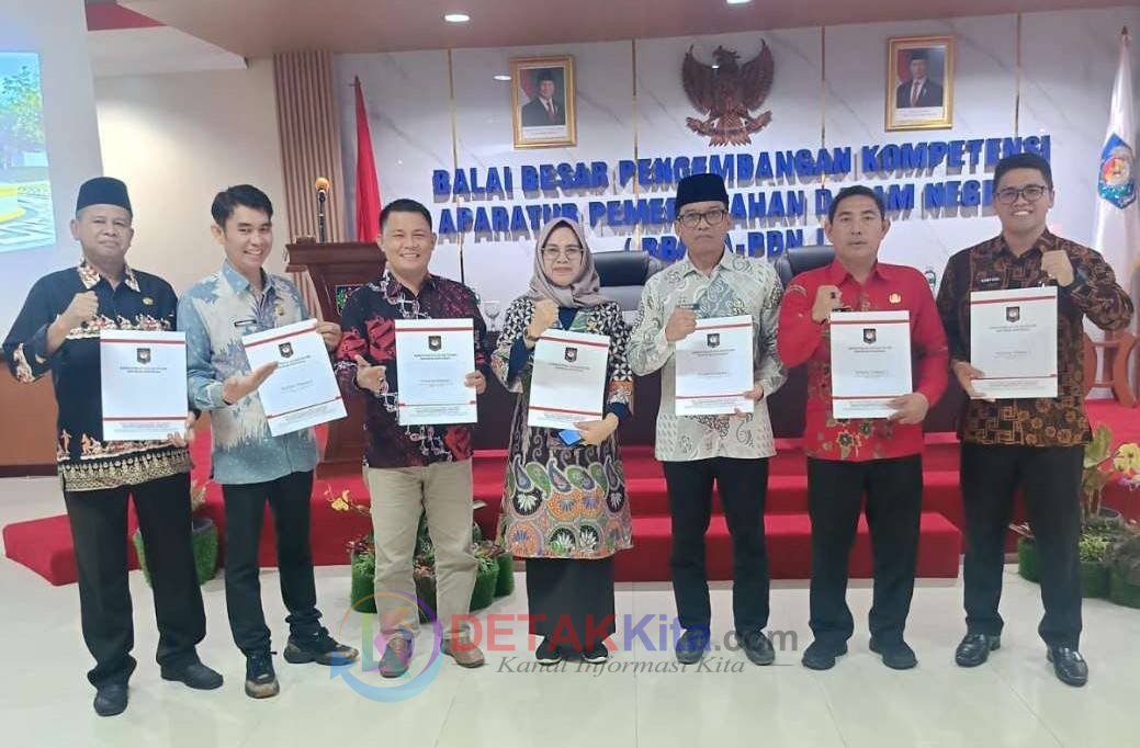 Persembahan Untuk Bupati Suhardiman! Camat Eka Putra Sikat Gelar Terbaik 1 di Sumbar — Bukti Nyata Kualitas ASN Kuansing Tak Main-Main!