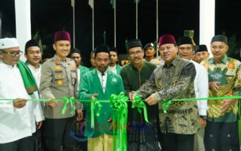 Lautan Manusia Tumpah di Sungai Buluh! UAS Guncang Singingi Hilir — Bupati Suhardiman Resmikan Kantor NU