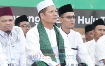 Ribuan Jemaah Tumpah di Hulu Teso! UAS Guncang Safari Dakwah — Wabup Muklisin: Ini Pelita Kehidupan!