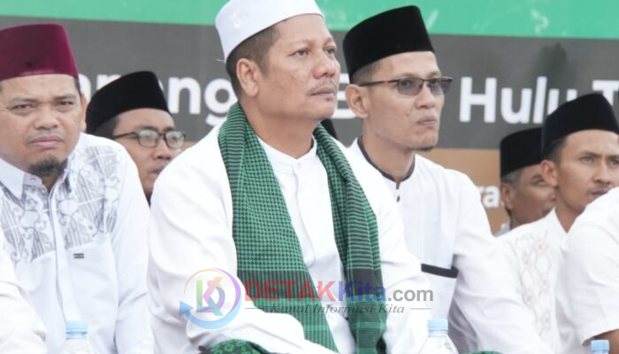 Ribuan Jemaah Tumpah di Hulu Teso! UAS Guncang Safari Dakwah — Wabup Muklisin: Ini Pelita Kehidupan!
