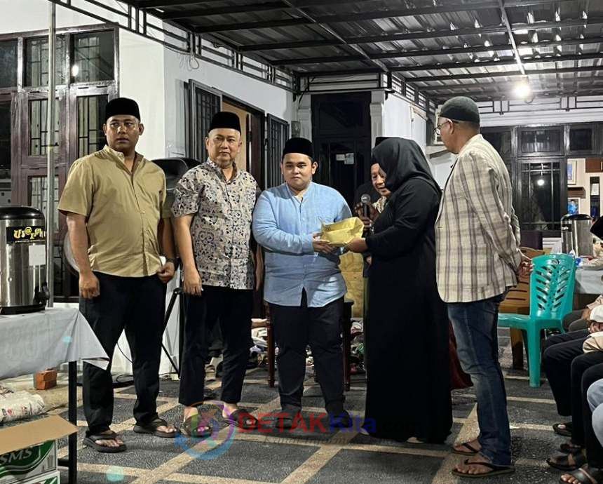 DUKA MENDALAM! PWI Pusat Turun Tangan — Serahkan Uang Duka untuk Keluarga Zulmansyah Sekedang di Pekanbaru