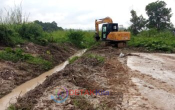 Perbaikan Drainase Sudah dikerjakan—PT PCS Klaim Peduli Korban Banjir Logas Hilir: Bantuan untuk 15 KK Sudah Diajukan
