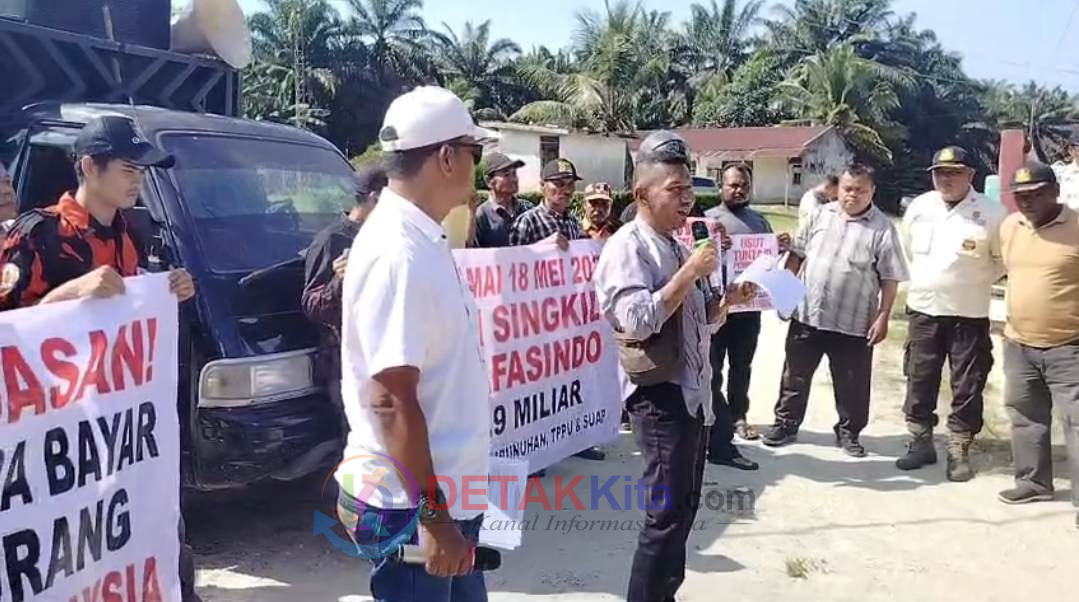 Hak Buruh Diduga Dipangkas — Massa Geruduk PT Nafasindo! Prof Sutan Nasomal Desak Forkopimda Aceh Singkil Turun Tangan