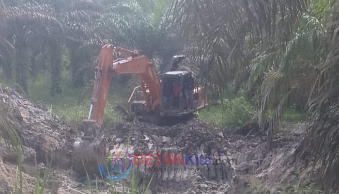 Excavator Diduga Beroperasi untuk PETI di Kawasan TPA Sentajo—Warga: Sudah Sejak Lama—Belum Tersentuh Hukum
