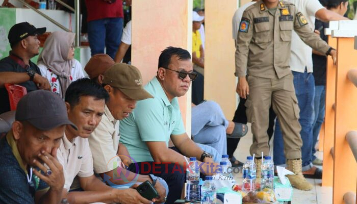Suhardiman Hadir di Pacu Jalur Inuman — Komentator Diberi Penghargaan — Ekonomi Warga Ikut Bergairah