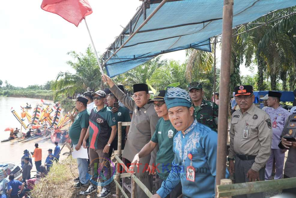 47 Jalur Ramaikan Pacu Jalur Pangean — Suhardiman Amby Resmi Lepas Laga Perdana