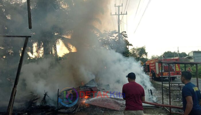 Bengkel di Sentajo Raya Ludes Terbakar — Bupati Suhardiman Amby Langsung Instruksikan Bantuan Korban
