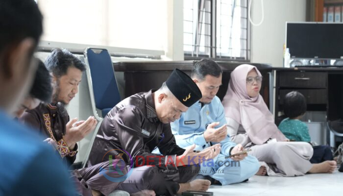 Kominfoss Kuansing Gelar Yasinan untuk Almarhum Doni Aprialdi — Semangat Pengabdian Diminta Terus Hidup