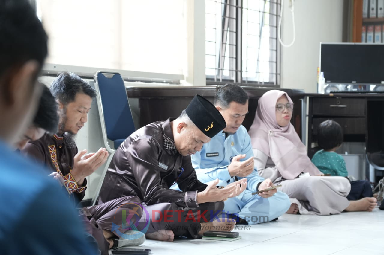 Kominfoss Kuansing Gelar Yasinan untuk Almarhum Doni Aprialdi — Semangat Pengabdian Diminta Terus Hidup
