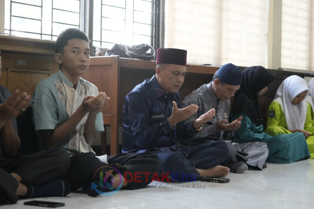 Bangun SDM Berakhlak — Diskominfoss Kuansing Rutin Gelar Yasinan dan Doa Bersama